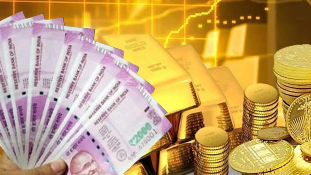 Maharashtra: यात्री के बैग से बड़ी मात्रा में नकदी और सोने के दो बिस्कुट बरामद