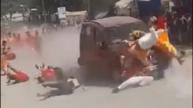 छत्तीसगढ़ में दर्दनाक हादसा, दुर्गा विसर्चन के लिए जा रहे लोगों को तेज रफ्तार कार ने कुचला, रोंगटे खड़े कर देगा ये वीडियो