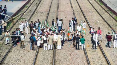 Rail Roko Andolan: केंद्रीय गृह राज्य मंत्री अजय मिश्रा की गिरफ्तारी की मांग को लेकर  UP के मोदीनगर रेलवे स्टेशन पर किसानों का प्रदर्शन समाप्त