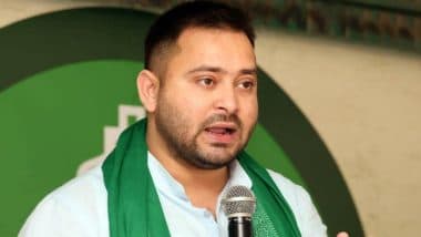 साड़ी और पैसे से मतदाताओं को लुभा रहे नीतीश कुमार के मंत्री: Tejashwi Yadav