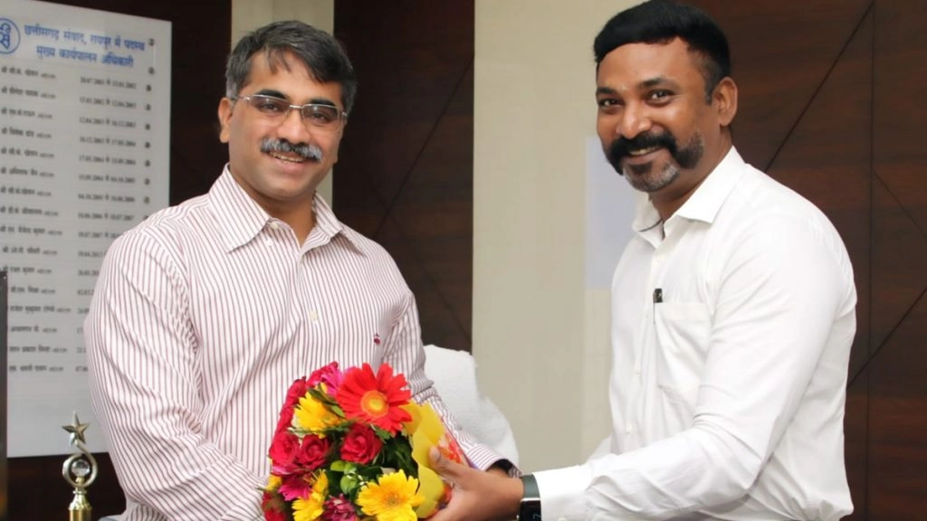 छत्तीसगढ़ जनसंपर्क विभाग के नये आयुक्त दीपांशु काबरा ने पदभार ग्रहण किया