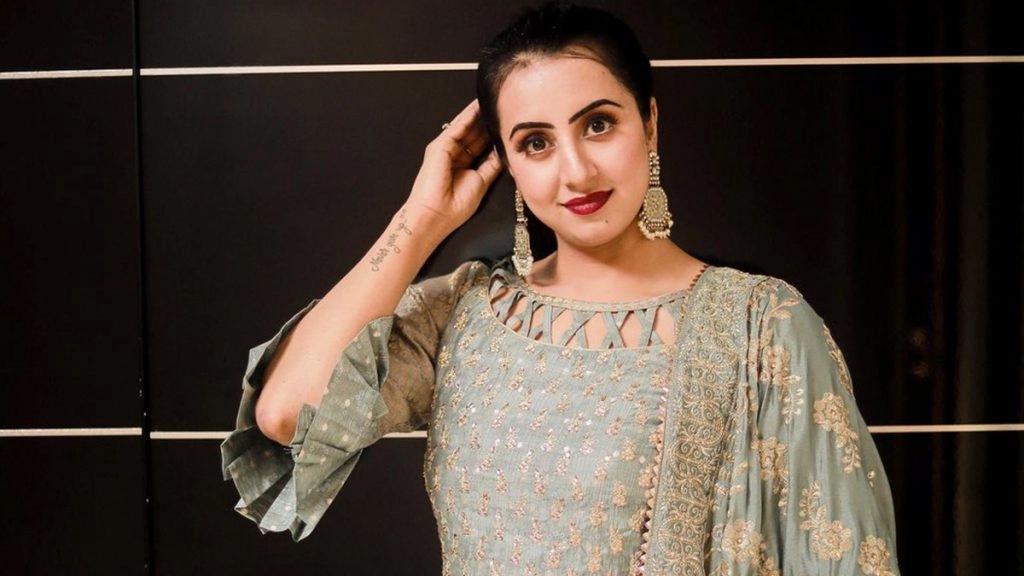 एसी चालू करने को लेकर अपशब्द कहने पर बेंगलुरु कैब ड्राइवर ने कन्नड़ अभिनेत्री के खिलाफ दर्ज कराई शिकायत