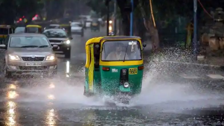 चेन्नई में जोरदार बारिश, तमिलनाडु के कई जिलों के लिए रेड अलर्ट जारी