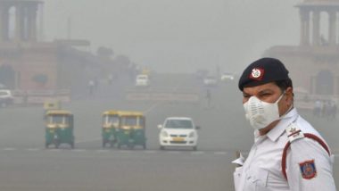 Delhi Air Pollution: दिल्ली की वायु गुणवत्ता 'बहुत खराब' श्रेणी में, अधिकतम तापमान 26.8 डिग्री सेल्सियस