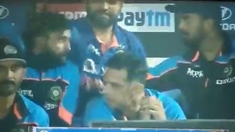 Rohit Sharma Hits Siraj: कप्तान रोहित शर्मा ने मोहम्मद सिराज को मैच के दौरान मारा, देखें विडियो