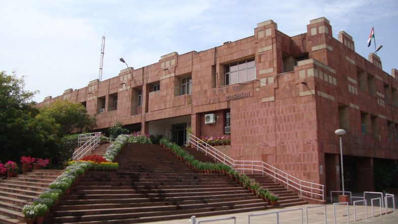 JNU में फिर विवाद, देर रात एबीवीपी और वामपंथी छात्रों के बीच हुई हिंसक झड़प, कई छात्र गंभीर जख्मी