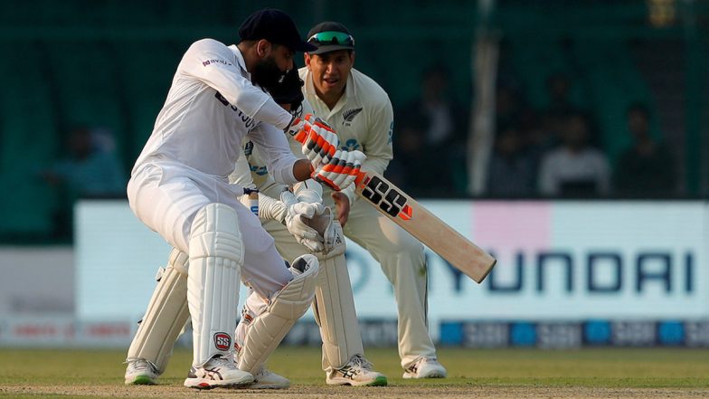 IND vs NZ 1st Test Day 1: पहले दिन का खेल हुआ खत्म, भारत ने न्यूजीलैंड पर कसा शिकंजा