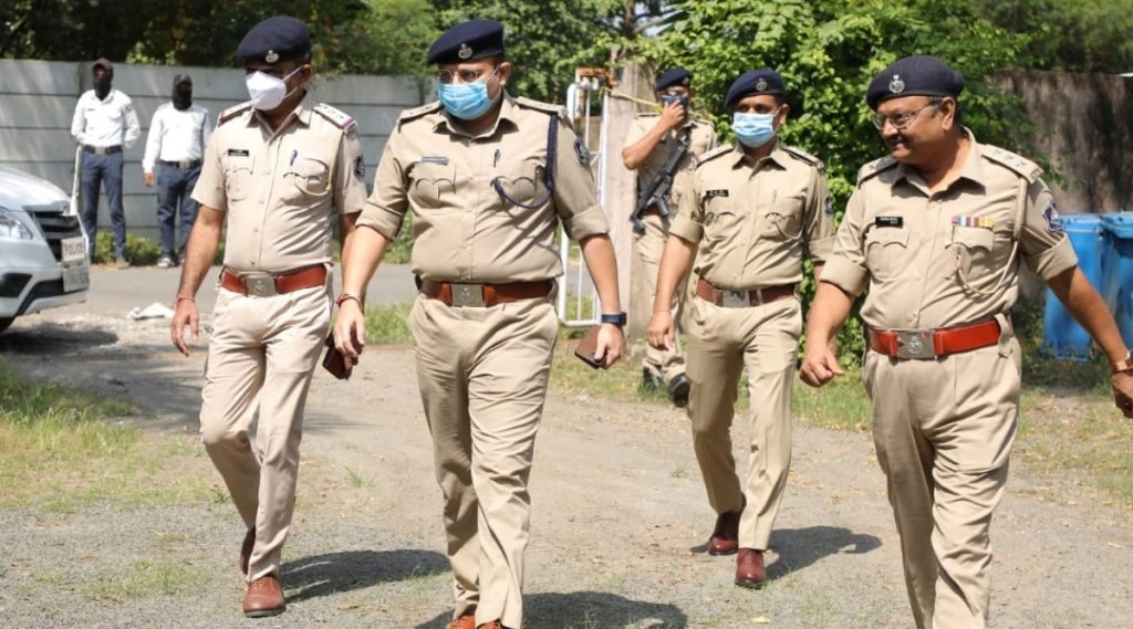 गुजरात पुलिस ने फिल्मकार अविनाश दास को मुंबई से हिरासत में लिया