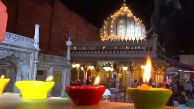 Diwali 2021: दिवाली से पहले हजरत निजामुद्दीन औलिया दरगाह को दीयों और लाइटों से सजाया गया (Watch Pictures)