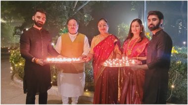 Diwali 2021: जेपी नड्डा ने अपने परिवार के साथ मनाई दिवाली, कहा- यह त्योहार सभी के जीवन में सुख, शांति और समृद्धि लेकर आए