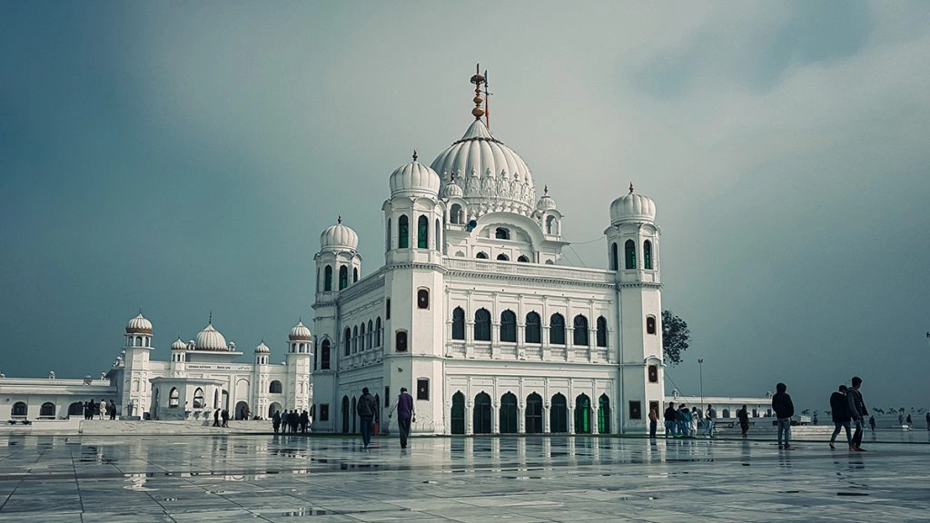  करतारपुर कॉरिडोर आज से फिर खुला, तीर्थयात्रियों को RT-PCR टेस्ट रिपोर्ट, फेस मास्क, वैक्सीन प्रूफ के अलावा इन दिशानिर्देशों का पालन अनिवार्य