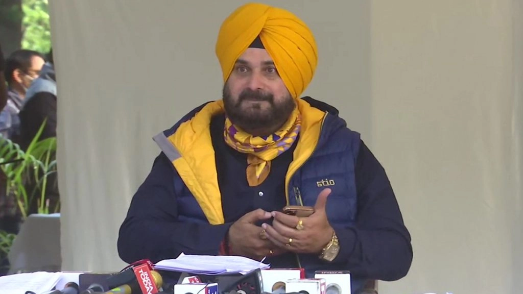 पंजाब विधानसभा में CM चन्नी की स्पीच के दौरान सिद्धू और अकाली दल के नेताओं में झड़प