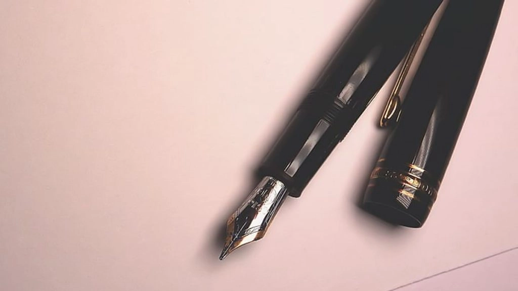  महिला IPS का कीमती पेन गायब, ढूंढने में लगा दी पुलिस टीमें, लोगों से पूछताछ के बाद खंगाले गए CCTV कैमरे