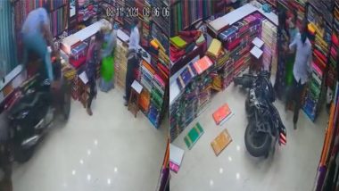 साड़ी की दुकान में अचानक जा घुसी अनियंत्रित बाइक, फिर जो हुआ… Viral Video देख खिसक जाएगी पैरों तले जमीन