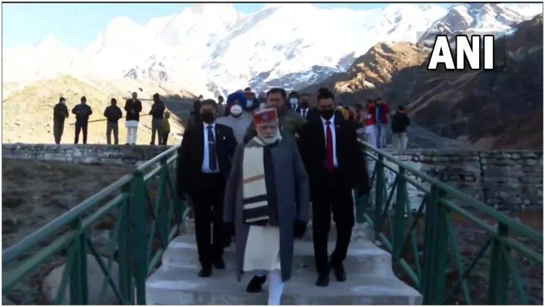 प्रधानमंत्री नरेंद्र मोदी केदारनाथ धाम पहुंचे, श्री आदि शंकराचार्य की प्रतिमा का करेंगे अनावरण
