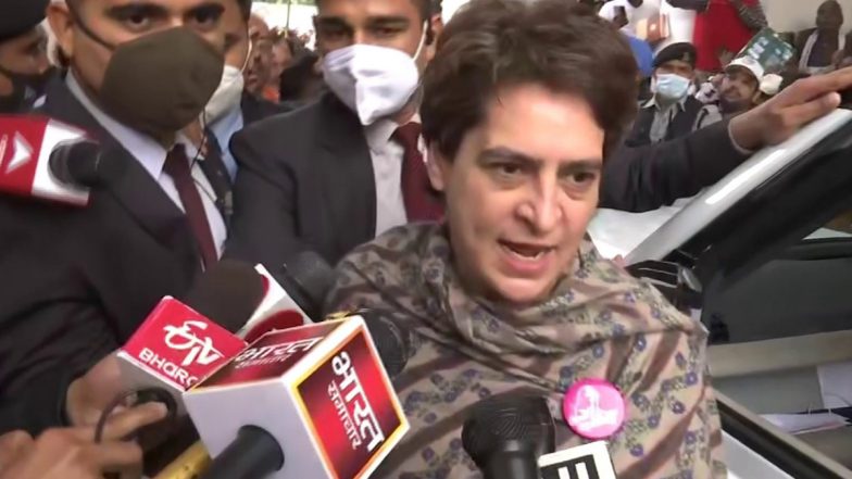 अयोध्या भूमि ‘‘घोटाले’’ में उत्तर प्रदेश सरकार के जांच के आदेश महज दिखावा: प्रियंका गांधी वाद्रा