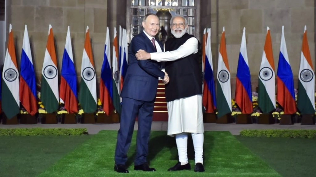 प्रधानमंत्री मोदी ने रूसी राष्ट्रपति पुतिन के साथ शिखर वार्ता की