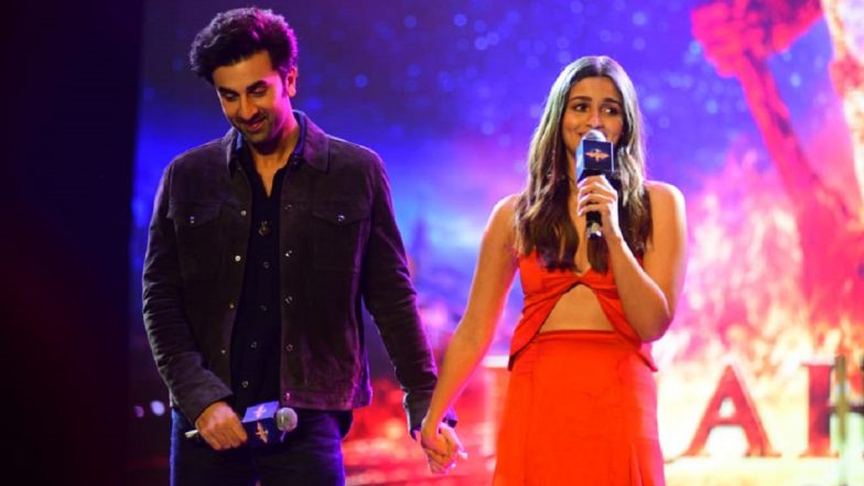 Ranbir Kapoor बनना चाहते हैं डायरेक्टर, कोरोना काल में लिख चुके हैं स्क्रिप्ट, चाहते हैं फिल्म को Alia Bhatt करें प्रोड्यूस