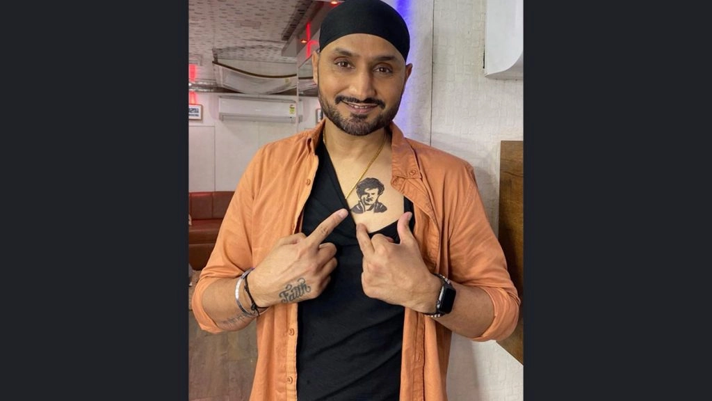 तमिल में रजनीकांत को जन्मदिन की बधाई देकर हरभजन सिंह ने जीता दिल