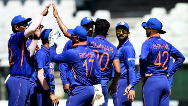 IND vs SA 3rd ODI: दक्षिण अफ्रीका की पारी लड़खड़ाई, टीम इंडिया ने की मैच में वापसी