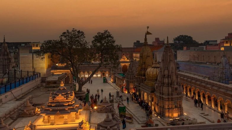 Kashi Vishwanath Temple: काशी विश्वनाथ मंदिर में हाथ से बनी खादी की चप्पल पहनेंगे श्रद्धालु