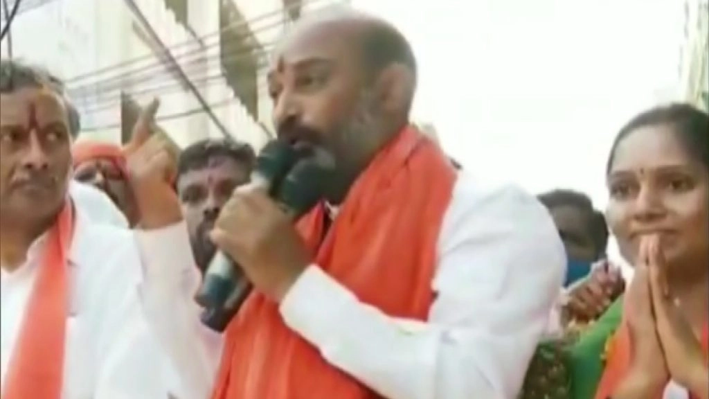 तेलंगाना भाजपा ने टीआरएस, एआईएमआईएम पर अशांति पैदा करने की साजिश का लगाया आरोप