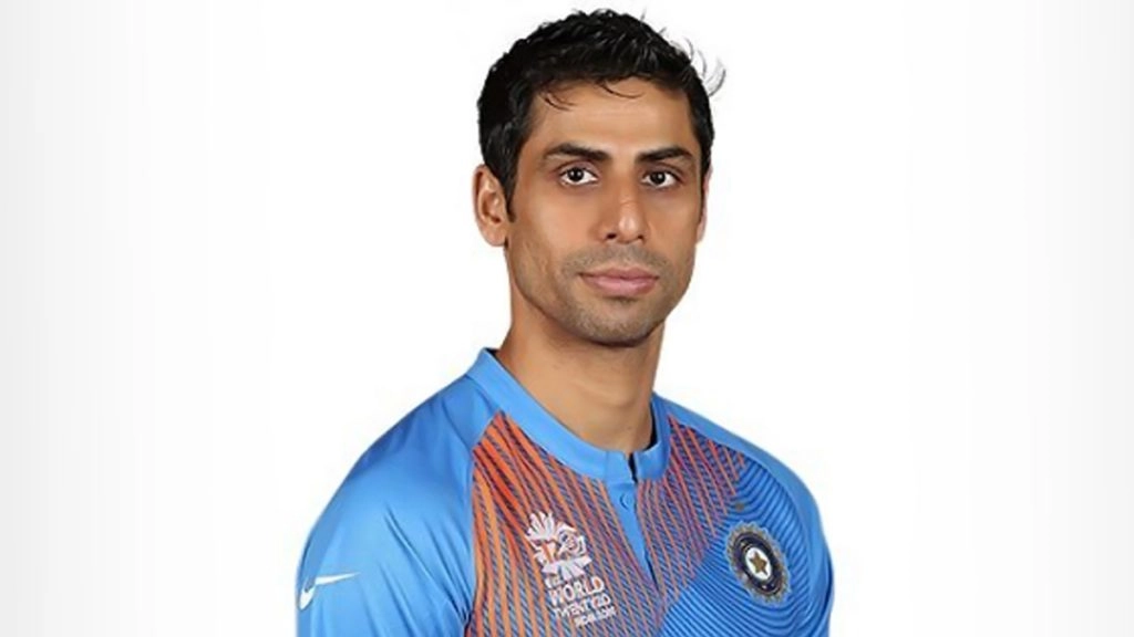 आईपीएल में आशीष नेहरा ने 88 मैच खेले जिसमें उन्होंने 106 विकेट झटके हैं