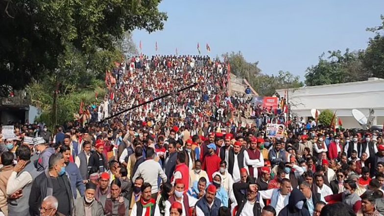 UP में चुनावी घमासान जारी,  SP-RLD कार्यक्रम में 2,000 लोगों पर कोविड उल्लंघन का मामला दर्ज