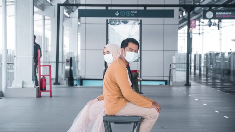 No Mask in UK: पीएम बोरिस जॉनसन का ऐलान- ब्रिटेन में जल्द खत्म की जाएंगी अधिकांश पाबंदियां, कल से कक्षाओं में भी फेस मास्क पहनना जरुरी नहीं