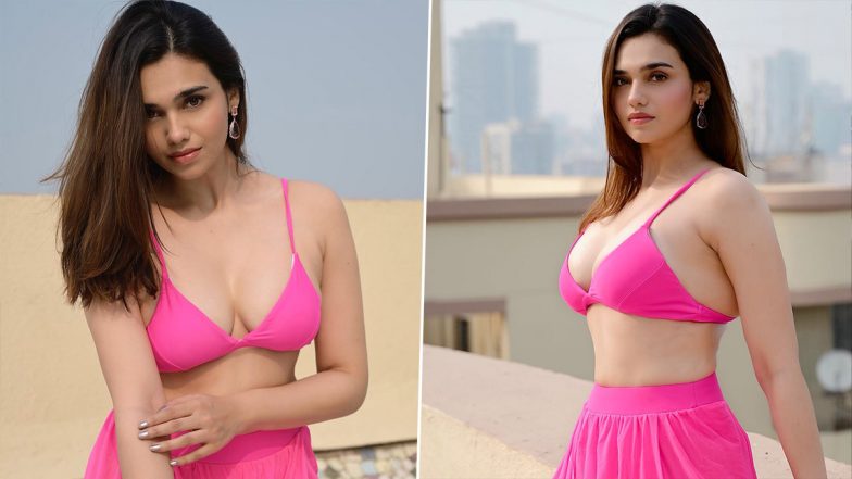 टीवी एक्ट्रेस Purvi Mundada ने गुलाबी ब्रा पहनकर लगाईं अपनी हॉटनेस से आग, सेक्सी Photos कर देगी मदहोश
