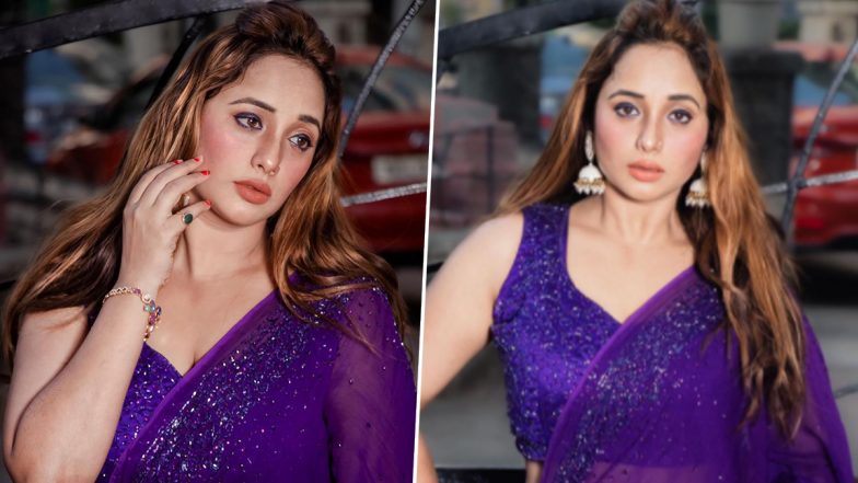 Rani Chatterjee Hot Photos: भोजपुरी एक्ट्रेस रानी चटर्जी ने ब्लू साड़ी में ये फोटोज फैंस के दिलों पर गिरा रही है बिजली