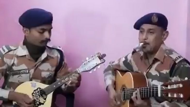 ITBP के जवानों ने बजाई ‘मेरा मुल्क, मेरा देश’ की धुन, VIDEO देखकर आप भी देश के वीर सपूतों को करेंगे सैल्यूट