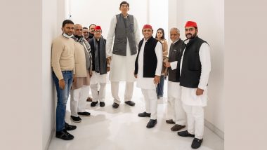 UP Elections 2022: भारत का सबसे लंबा आदमी धर्मेंद्र प्रताप सिंह सपा में शामिल