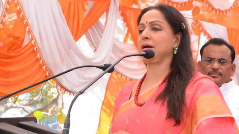 हेमा मालिनी ने पीएम मोदी से की मांग- गोवर्धन, बरसाना और वृंदावन में काशी विश्वनाथ की तरह मिलें सुविधाएं