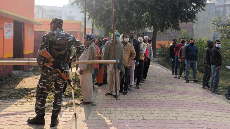 UP Assembly Election 2022: यूपी विधानसभा चुनाव के पांचवें चरण में सुबह 11 बजे तक 21.39 फीसदी हुआ मतदान