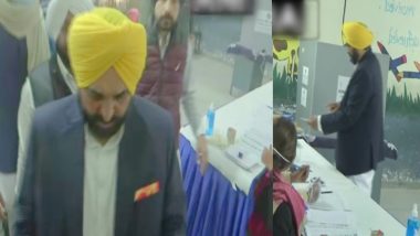 Punjab Election 2022: आप नेता भगवंत मान ने मोहाली में किया मतदान, कहा- लालच में आकर न करें वोट