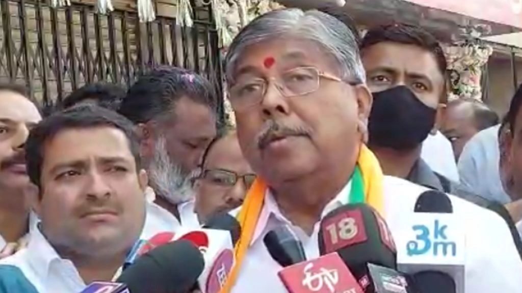 बीजेपी प्रदेश अध्यक्ष चंद्रकांत के दावे के बाद महाराष्ट्र में मची हलचल, कहा- 'दिल पर पत्थर रख एकनाथ शिंदे को बनाया गया राज्य का सीएम'