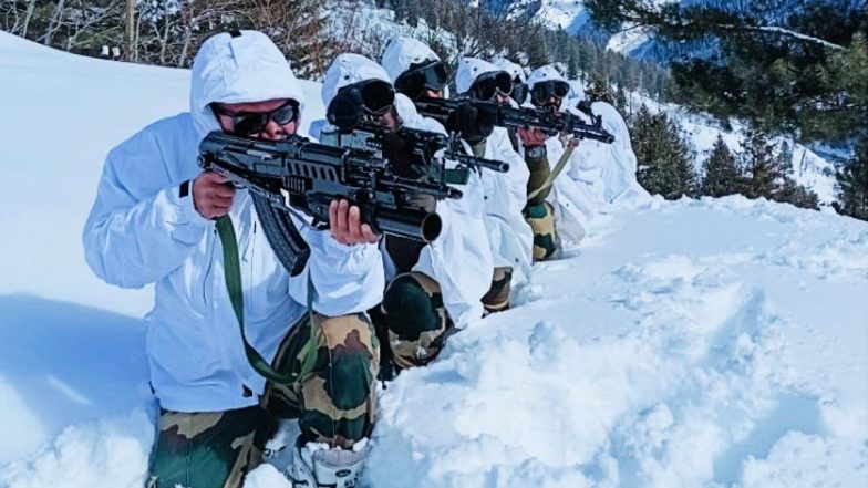 बीएसएफ ने पाकिस्तानी ड्रोन से पंजाब में मादक पदार्थ, हथियार तस्करी की कोशिश नाकाम की