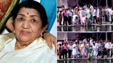 महाराष्ट्र: दिवंगत गायिका Lata Mangeshkar के परिवार के सदस्यों ने उनकी अस्थियां नासिक के रामकुंड में विसर्जित की