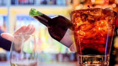 दिल्ली की शराब नीति: थोक विक्रेताओं की मदद कर रहे निजी खिलाड़ियों के हाथ में व्यापार