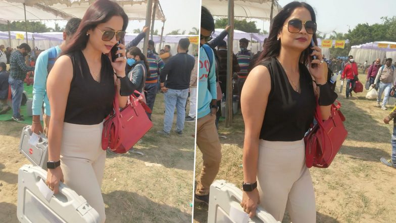 Yellow Saree Officer In Black Tee:'पीली साड़ी वाली महिला' का दिखा नया अवतार
