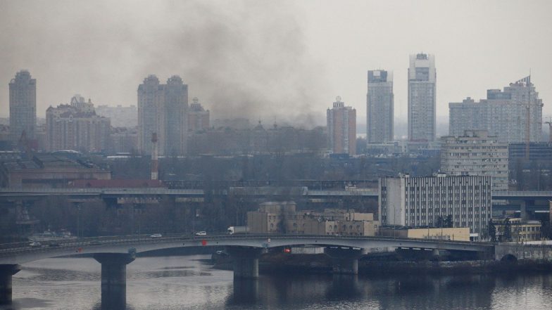 Ukraine-Russia War: यूक्रेन में खून से लथपथ नागरिक सड़कों पर लड़खड़ाते दिखे