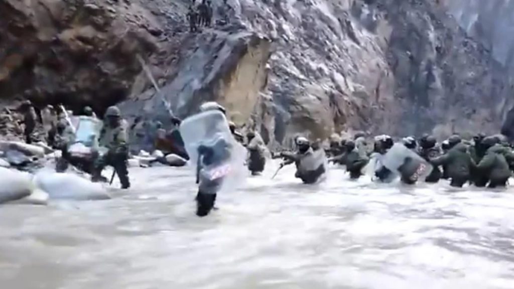 Galwan Clash: गलवान झड़प के दौरान नदी में बह गए थे 38 चीनी सैनिक- ऑस्ट्रेलियाई मीडिया की रिपोर्ट 