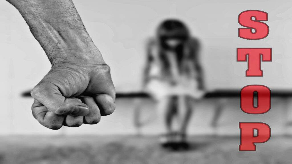 नाबालिग लड़की का यौन शोषण करने के आरोप में पादरी गिरफ्तार