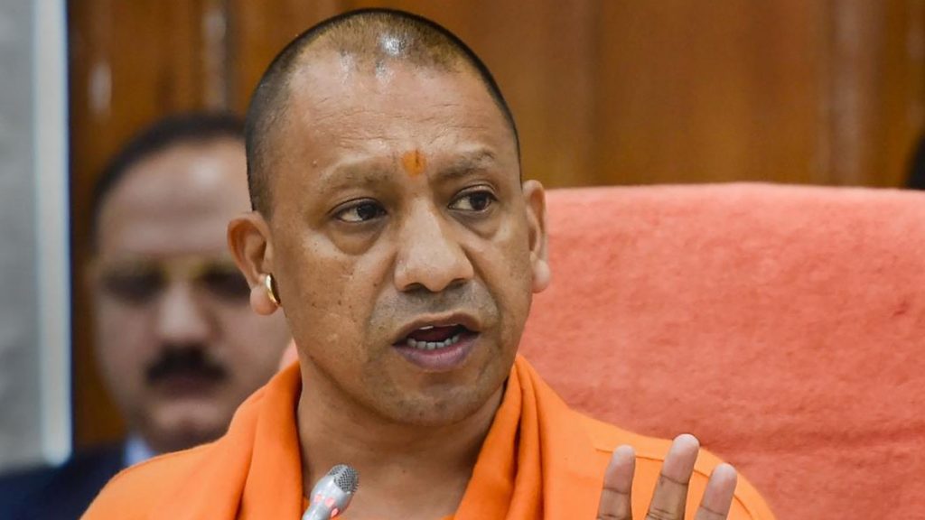 आरएलडी सपा के 'झंडा' और 'गुंडा' का कर रही है समर्थन- मुख्यमंत्री योगी