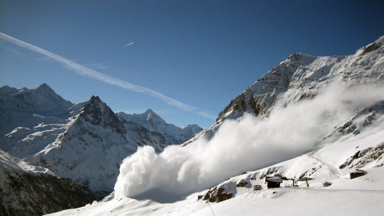 Uttarakhand: उत्तराकाशी में एवलांच के बाद 10 शव निकाले गए, 27 अब भी लापता