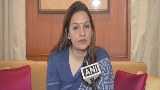 UP Elections 2022:  प्रियंका चतुर्वेदी का बड़ा आरोप, कहा- लखनऊ में शिवसेना को रोड शो करने से रोका गया