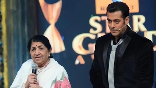 RIP Lata Mangeshkar: सलमान खान ने लता मंगेशकर के साथ अपनी पुरानी तस्वीर शेयर कर किया शोक व्यक्त, कहा-'आपकी आवाज हमेशा हमारे साथ रहेगी'