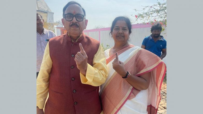 UP Elections 2022: केंद्रीय मंत्री महेंन्द्र नाथ पांडेय का बड़ा बयान, कहा- उत्तर प्रदेश के मतदाताओं की होली रंगीन होने वाली है