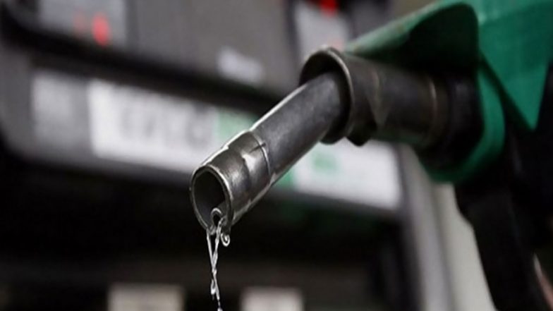 Petrol-Diesel Price Hike: महंगाई की चौतरफा मार, LPG सिलेंडर के बाद पेट्रोल और डीजल के दामों में भी बढ़ोतरी, जानें आपके शहर में क्या है रेट?